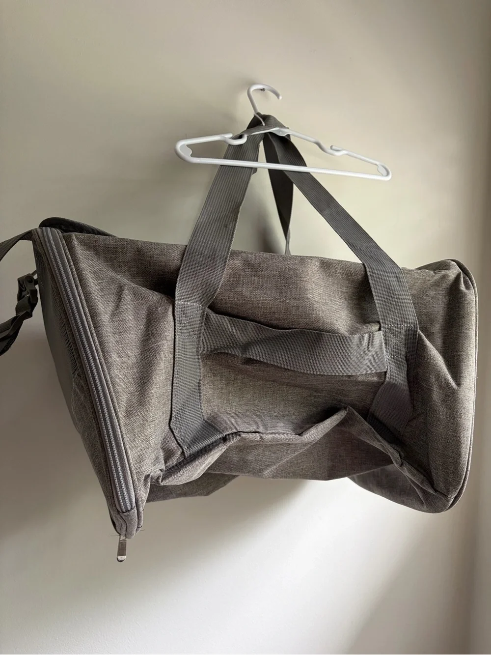 New 19” Pet Carrier Dog Bird Cat Bunny Gray Mesh Three Straps Padded Foldable